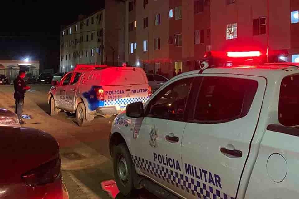 ATAQUE A TIROS CONTRA APENADO EM CONDOMÍNIO