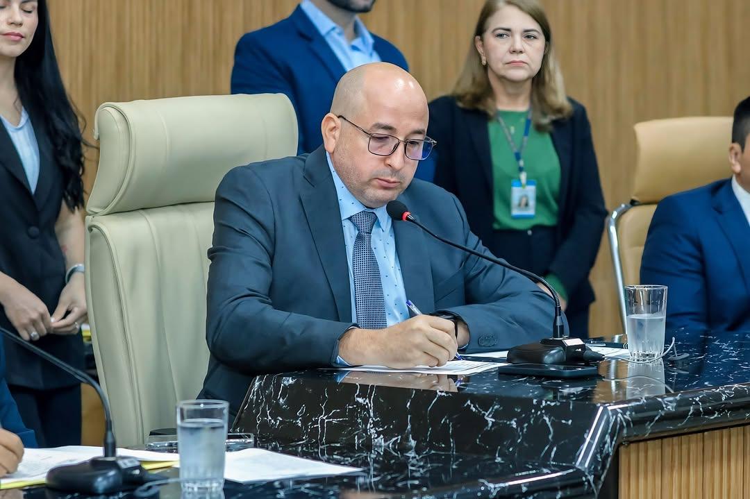 CONCURSO NA CÂMARA DE VEREADORES DE PVH É CANCELADO ?