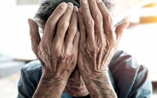 TERROR NA MADRUGADA: IDOSA DE 75 ANOS VIVE MOMENTOS DE PÂNICO DURANTE INVASÃO A DOMICÍLIO