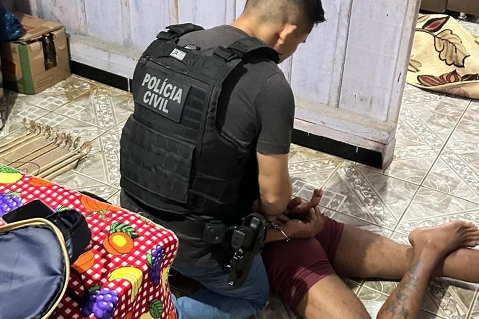 PRESO HOMEM ARMADO QUE AGREDIA COMPANHEIRA E É SUSPEITO DE ENVOLVIMENTO EM HOMICÍDIOS EM RO