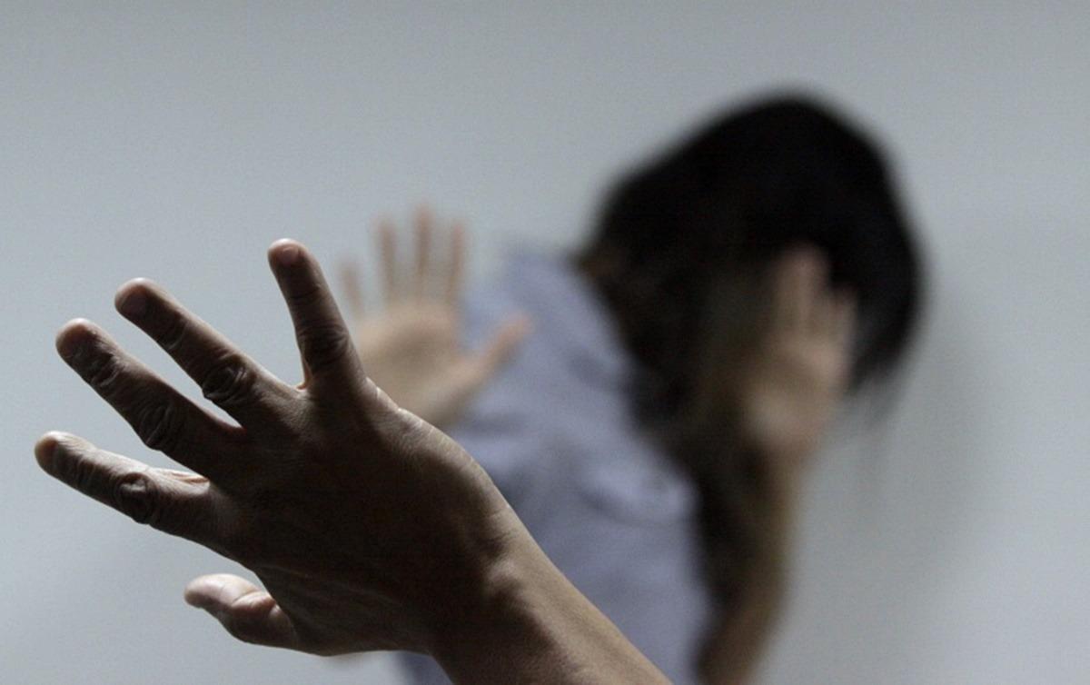 SOGRA DENUNCIA E GENRO VAI PRESO APÓS AGREDIR ESPOSA EM CASA