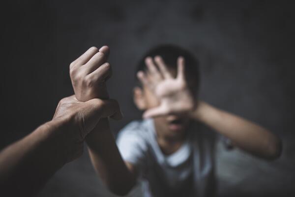POPULAÇÃO TENTA LINCHAR SUSPEITO DE ABUSO