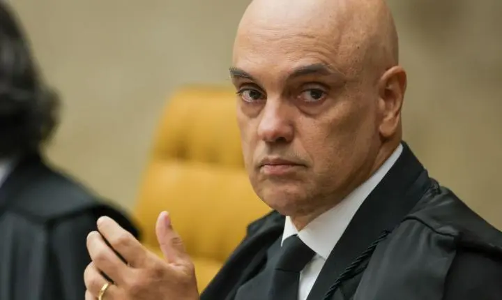 Fachin autoriza AGU a defender Moraes em processo nos EUA